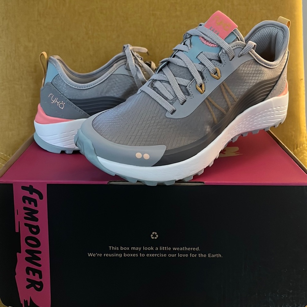 Ryka Kaya Outdoor Shoes | Women’s 6.5M